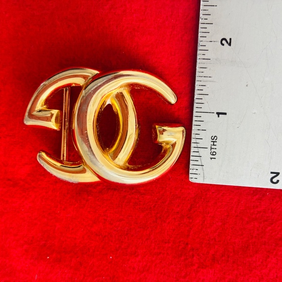 Gold pleated Gucci Belt Buckle vintage main image 4